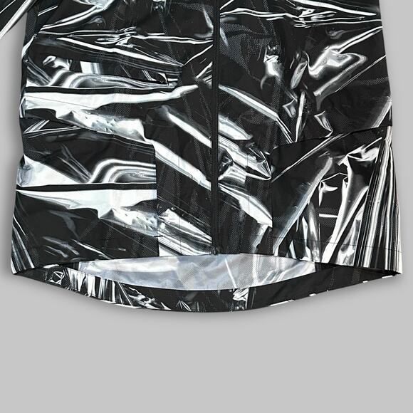 Nike Shield Running Jacket Black/Silver Reflective Print – Women’s Small - Picture 5 of 7